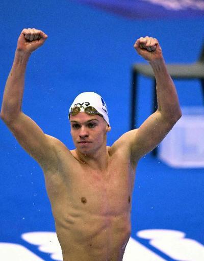 Leon Marchand Michael Phelpsin rekorunu kırdı