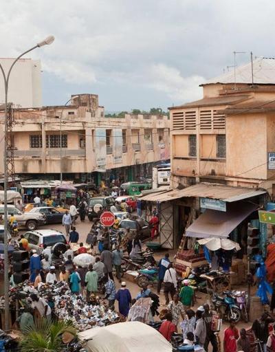 Afrikada değişim rüzgarı: Bir ülke daha Fransızcaya sırtını döndü