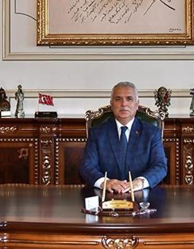 AZİZ YILDIRIM KİMDİR Yeni Trabzon Valisi Aziz Yıldırım oldu