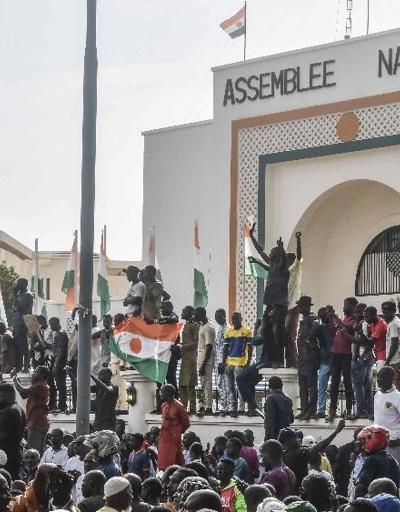 Nijerde darbe liderleri, yeni hükümeti kurduklarını duyurdu
