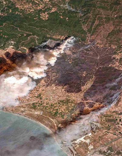 Yunanistan’daki yangın faciası uydudan görüntülendi