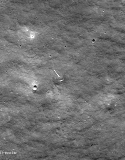 Rusyanın Aya çakılan uzay aracı, 10 metre çapında krater oluşturdu