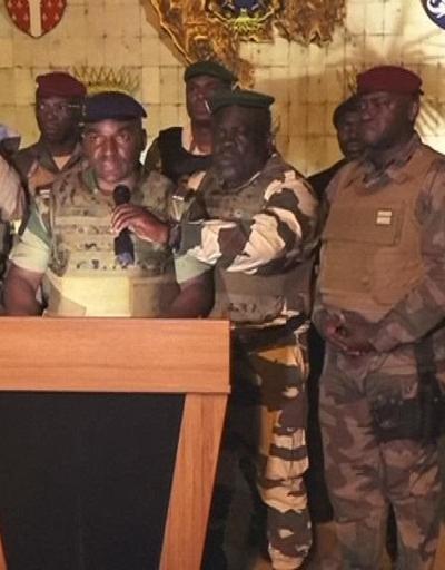 Gabonda darbe: Yönetime el koyan General Nguema demokrasi sözü verdi