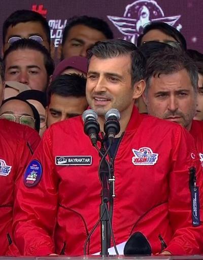 Selçuk Bayraktar: Dünyanın imrendiği projelere imza atıyoruz