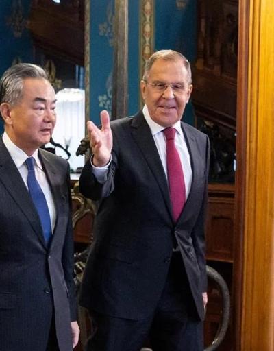 Çin Dışişleri Bakanı, Rus mevkidaşı Lavrov ile görüştü
