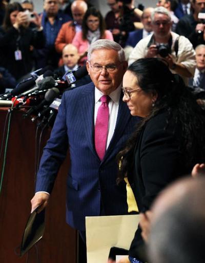 Yolsuzlukla suçlanan Senatör Menendez’in Küba bahanesi boş çıktı
