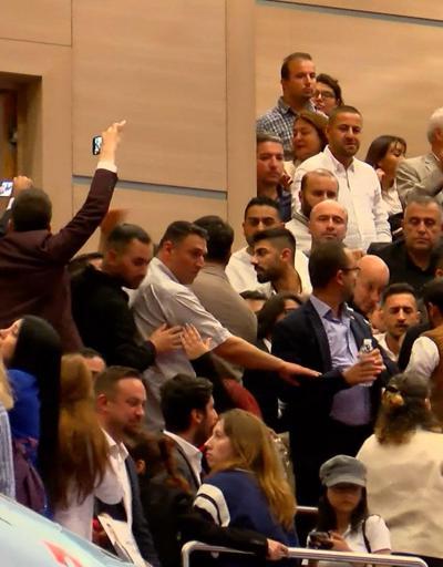 CHP İstanbul İl Kongresinde arbede