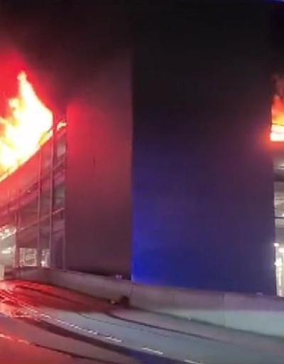 Londra Luton Havalimanında yangın: Tüm uçuşlar durduruldu