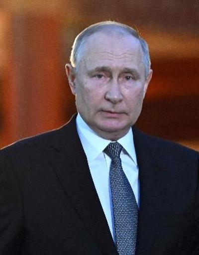Putin füzelerle Akdeniz’i nişan aldı