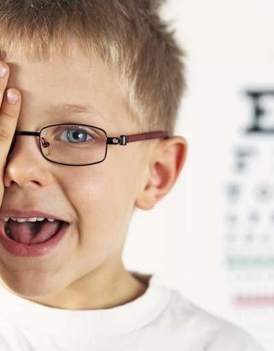 Uzmanından uyarı: Görme bozukluğu 12 yaşına kadar mutlaka tedavi edilmeli