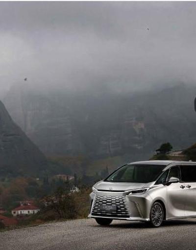 Lexus’un yeni modeli LM  Türkiye’de
