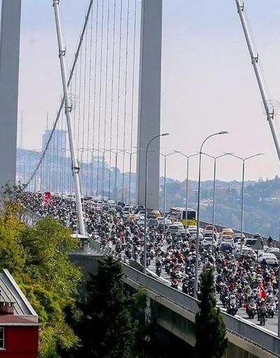 Bugün köprü kapalı mı Cuma günü köprü kaçtan kaça kadar açık İşte 15 Temmuz Şehitler köprüsünün geçişe açık olup olmadığı gün ve saatler