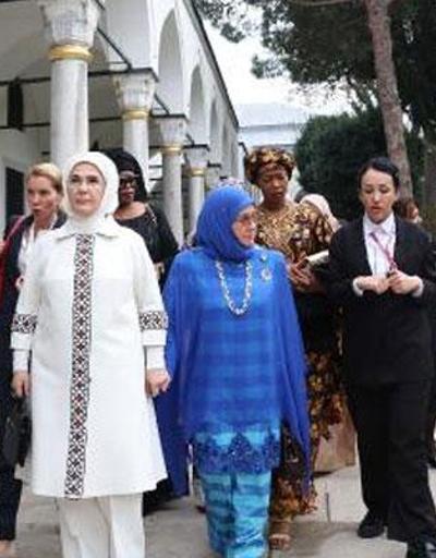 Emine Erdoğan, devlet başkanları eşleriyle Topkapı Sarayını ziyaret etti