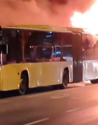 Başakşehirde seyir halindeki İETT otobüsü alev alev yandı
