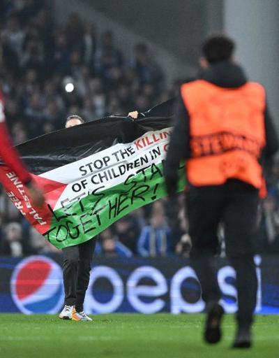 Kopenhag-Manchester United maçında Filistine destek