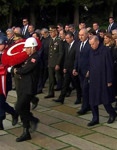 SON DAKİKA: Atatürkü saygıyla anıyoruz: Devlet erkanı Anıtkabirde...