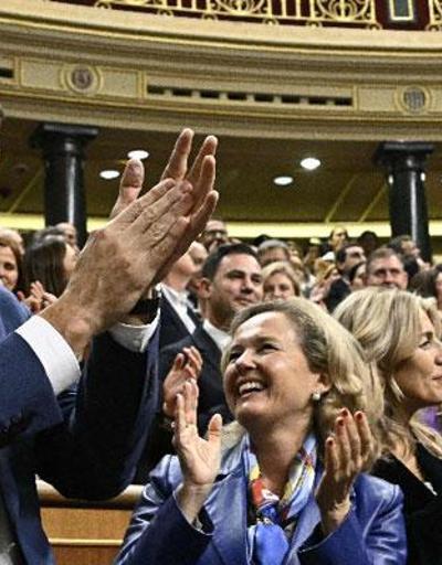 İspanya’da koalisyon hükümeti Temsilciler Meclisi’nden güvenoyu aldı