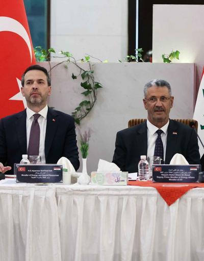 Bakan Bayraktar, Irak’ta Türk şirketleri ile bir araya geldi