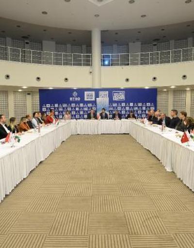 Türkiye-Macaristan İş Forumu ve ikili iş görüşmeleri BTSO’da gerçekleştirildi