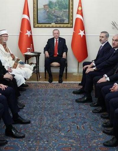 Cumhurbaşkanı Erdoğan Atina Büyükelçiliği’ni ziyaret etti