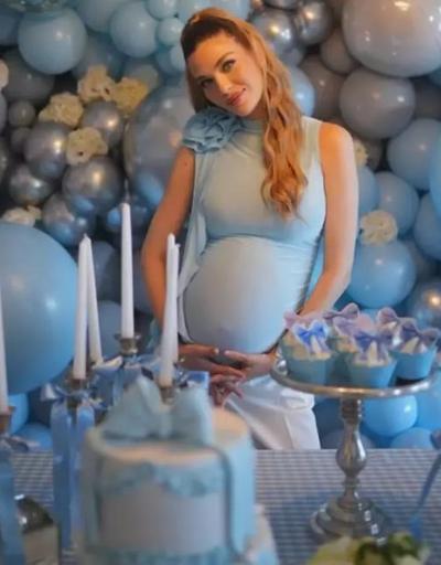 Yasemin Şefkatli maviler içinde baby shower partisi düzenledi