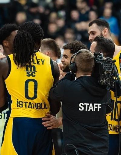 Fenerbahçe, Maccabi Tel Avivi rahat geçti