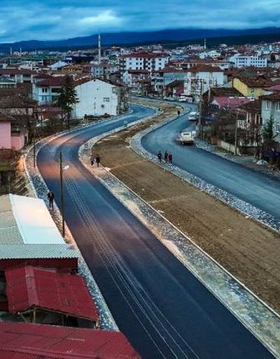 Erbaa Belediyesi’nin Yılmaz Kayalar Bulvarı’nda çalışmaları devam ediyor