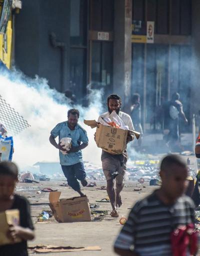 Polisler greve gidince Papua Yeni Gine karıştı: En az 15 ölü
