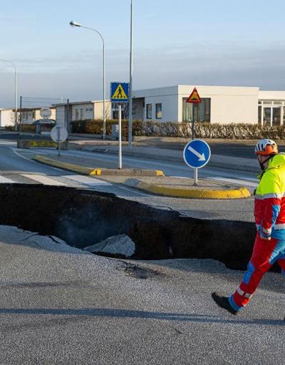 Yer yarıldı, içine girdi İzlanda kayıp işçiyi arıyor