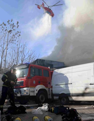 Sırbistan’ın başkentinde AVM yangını: 3 helikopterle müdahale edildi