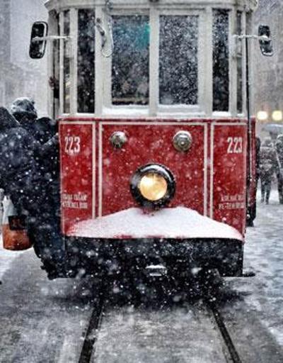 AKOMdan İstanbul için kar uyarısı: Yarın için saat verildi