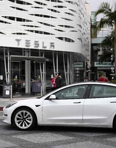Tesla milyonlarca aracını geri çağırıyor
