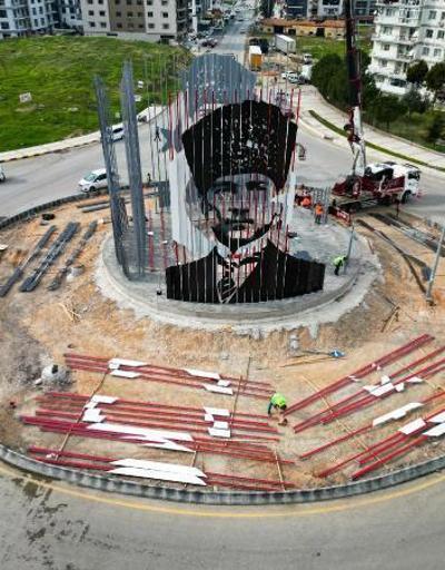 Menemene 4 boyutlu Atatürk Anıtı