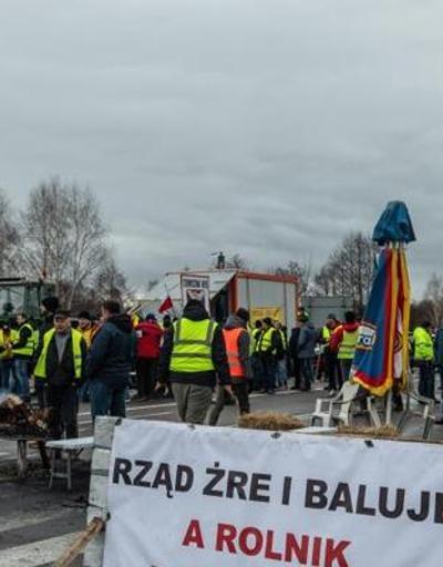 Avrupada çiftçilerin isyanı dinmiyor Tüm sınır kapıları abluka altına alınacak