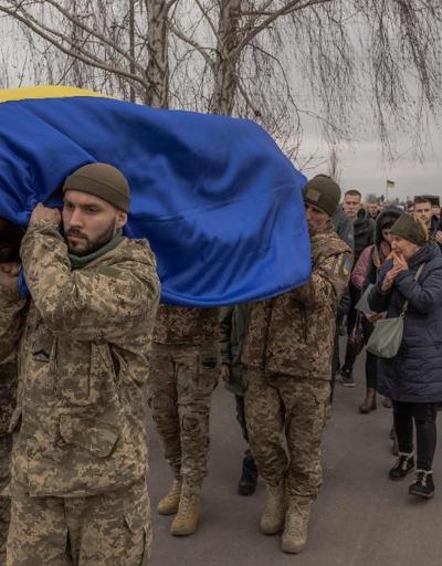 Zelenskiy Büyük kayıp diyerek duyurdu: Savaşta kaç Ukrayna askeri öldü