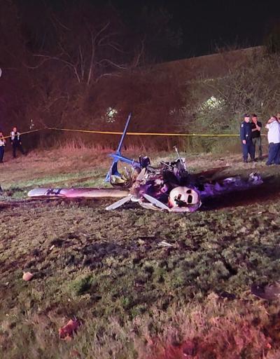 ABDde küçük uçak, otoyol kenarına düştü: 5 ölü
