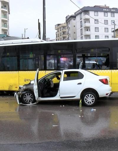 Sultanbeylide İETT otobüsü ile otomobil çarpıştı: 6 yaralı
