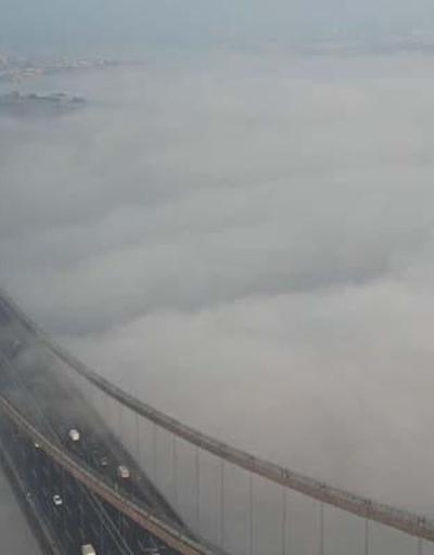 İstanbulda sis etkili oldu: Boğazda gemi trafiği durdu