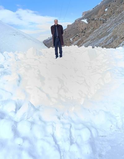 Vanda çığdan kapanan yol, yeniden ulaşıma açıldı