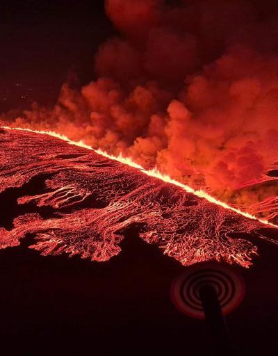 İzlanda 3 ayda 4’üncü kez alarma geçti: Yanardağ harekete geçince, bölgedekiler tahliye edildi