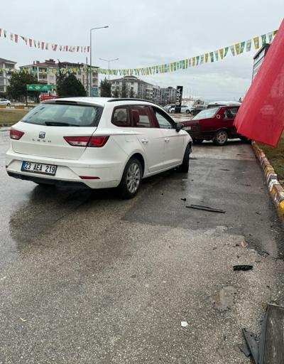 Elazığ’da otomobiller çarpıştı: 4 yaralı