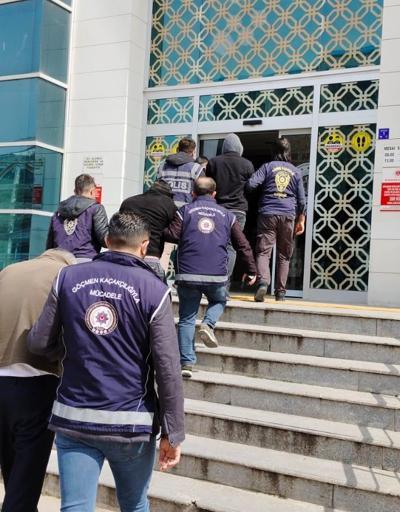 Kırşehirde 11 kaçak göçmen ile 3 organizatör yakalandı