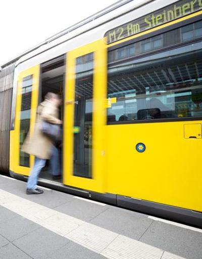 Almanyada çalışan eksikliği nedeniyle tramvayları öğrenciler kullanacak