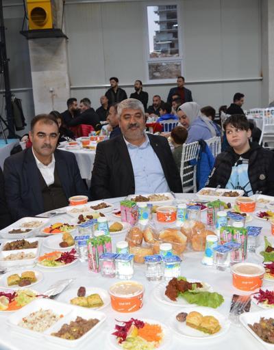 Mardinde farklı dinlerin temsilcileri iftar sofrasında buluştu
