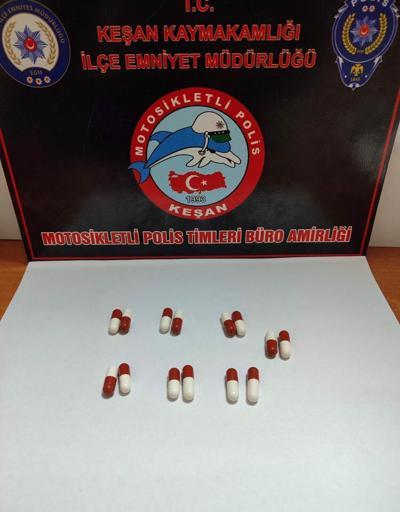 Edirne’de uyuşturucu haplarla yakalanan şüpheliye gözaltı