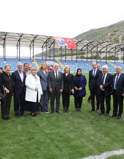 Fuat Tosyalı Stadyumu açıldı