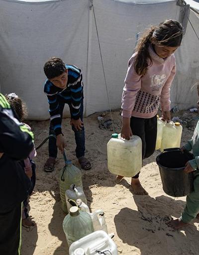 Gazzede açlık ve susuzluktan ölen çocuk sayısı 31e yükseldi