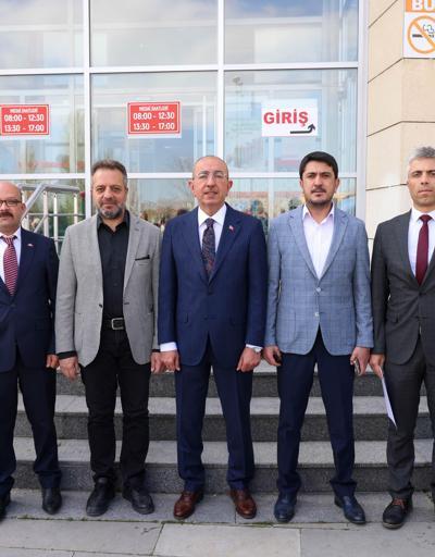 Meram Belediye Başkanı Kavuş, mazbatasını aldı