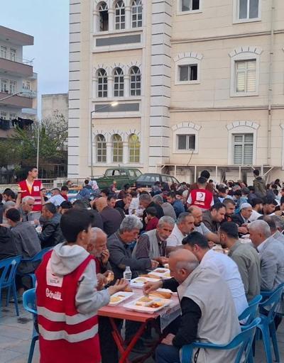 Kızılaydan Kahta’da 750 kişilik iftar