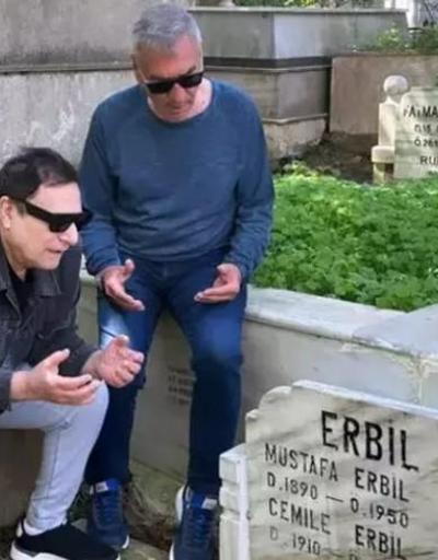 Mehmet Ali Erbil ve abisinin mezarlık ziyareti